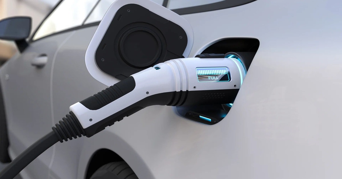 California invests $1.9 billion in electric vehicle development 