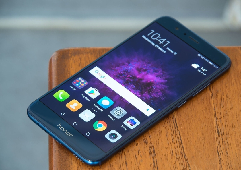 oppervlakkig Vreemdeling In beweging Flagman smartphone in 2016 Honor 8 will get Android 8.0 Oreo | gagadget.com