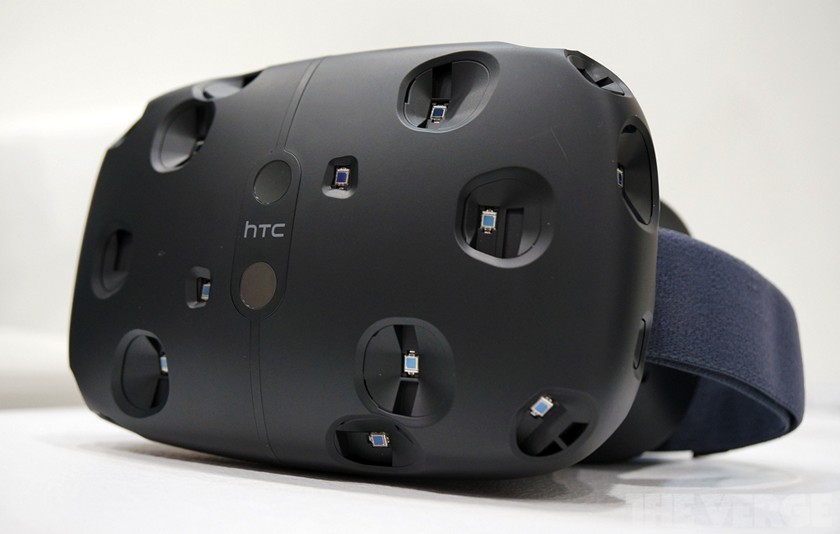 Официально: шлем виртуальной реальности HTC Vive выйдет в апреле