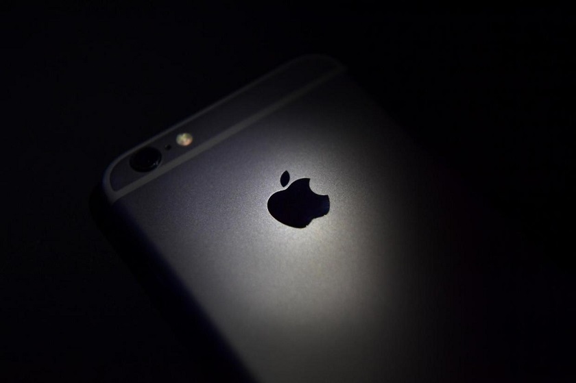 Официальное фото iPhone 7 попало в сеть