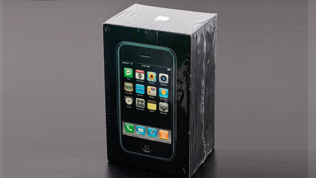 Nunca usado, en una caja sellada: el primer iPhone vendido en subasta por 50.000 dólares