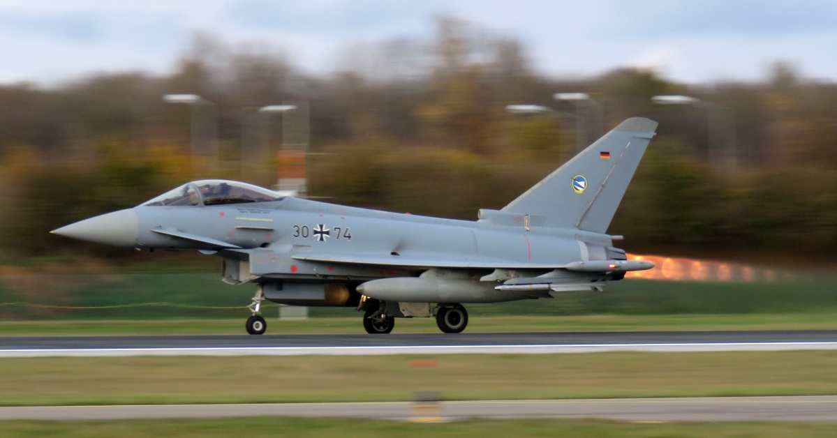 La Germania migliorerà la capacità di tutti i suoi caccia Eurofighter Typhoon di seguire e scortare gli obiettivi con il radar ECRS Mk1.