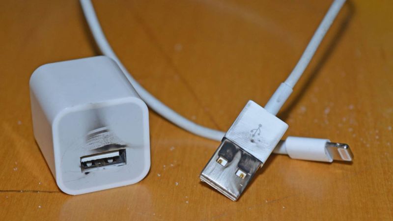 Study: 98% of fake charge for iPhone are dangerous