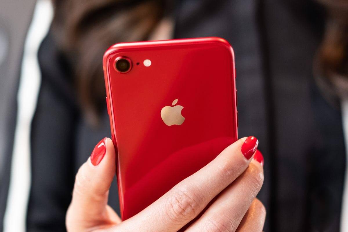 Aumento di prezzo annullato: iPhone SE 3 costerà come iPhone SE 2020