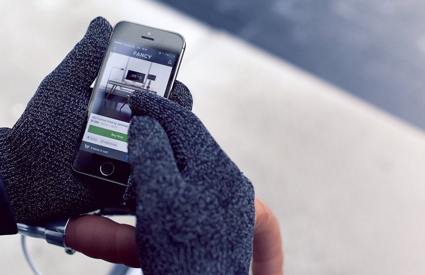 Apple запатентовала технологию управления iPhone в перчатках