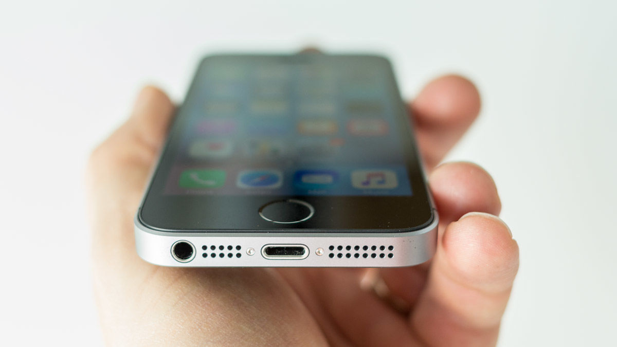 Apple jednak wypuści iPhone'a SE 2 - z 5-calowym ekranem i chipem, takim jak w iPhone 11