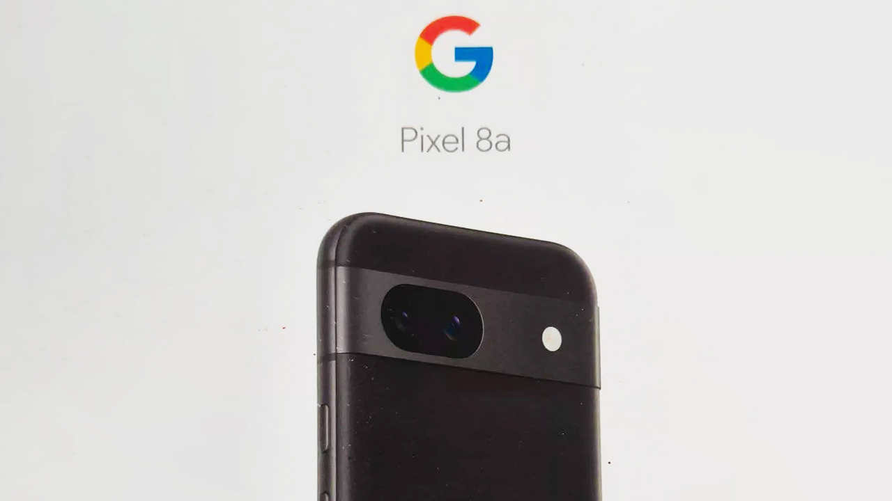 Une vidéo promotionnelle divulguée du Google Pixel 8a révèle ses capacités en matière d'IA.