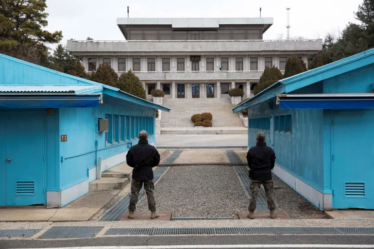 South Korea fires warning shot as North Korean soldiers cross border