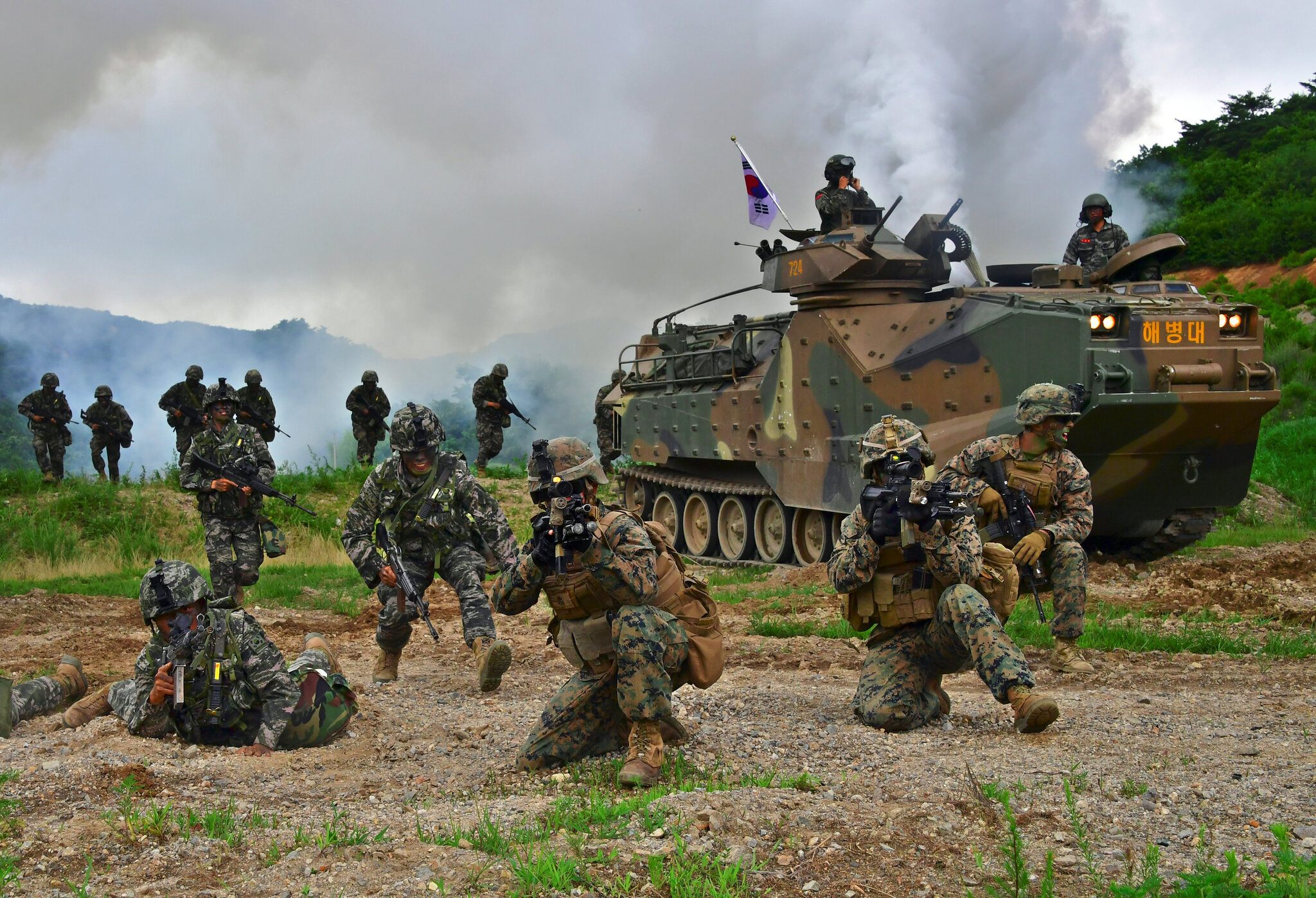 Lanzacohetes y mucha munición: Corea del Sur prepara un paquete de ayuda militar de 3.000.000 de dólares para Ucrania
