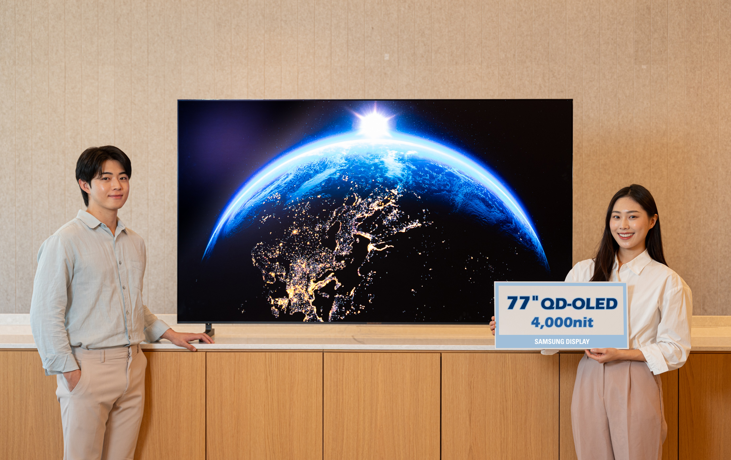 Samsung stellt 2025 QD-OLED-Fernseher mit unglaublicher Helligkeit von 4.000 nits vor