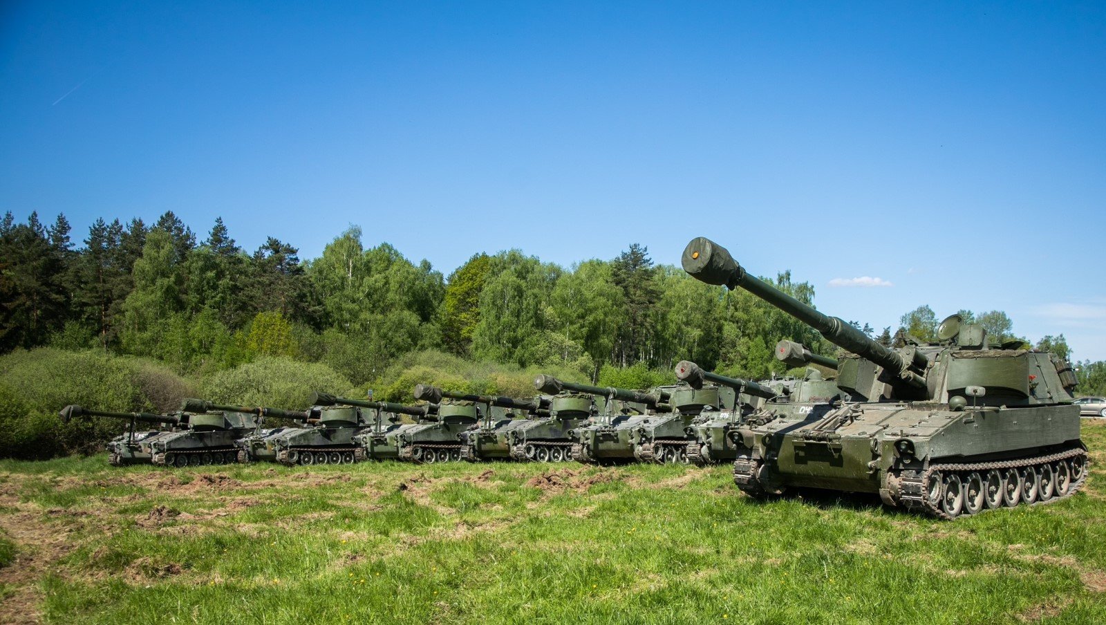 Norwegen hat der Ukraine 22 M109-Selbstfahrlafetten übergeben, die bis zu 30 km weit schießen können