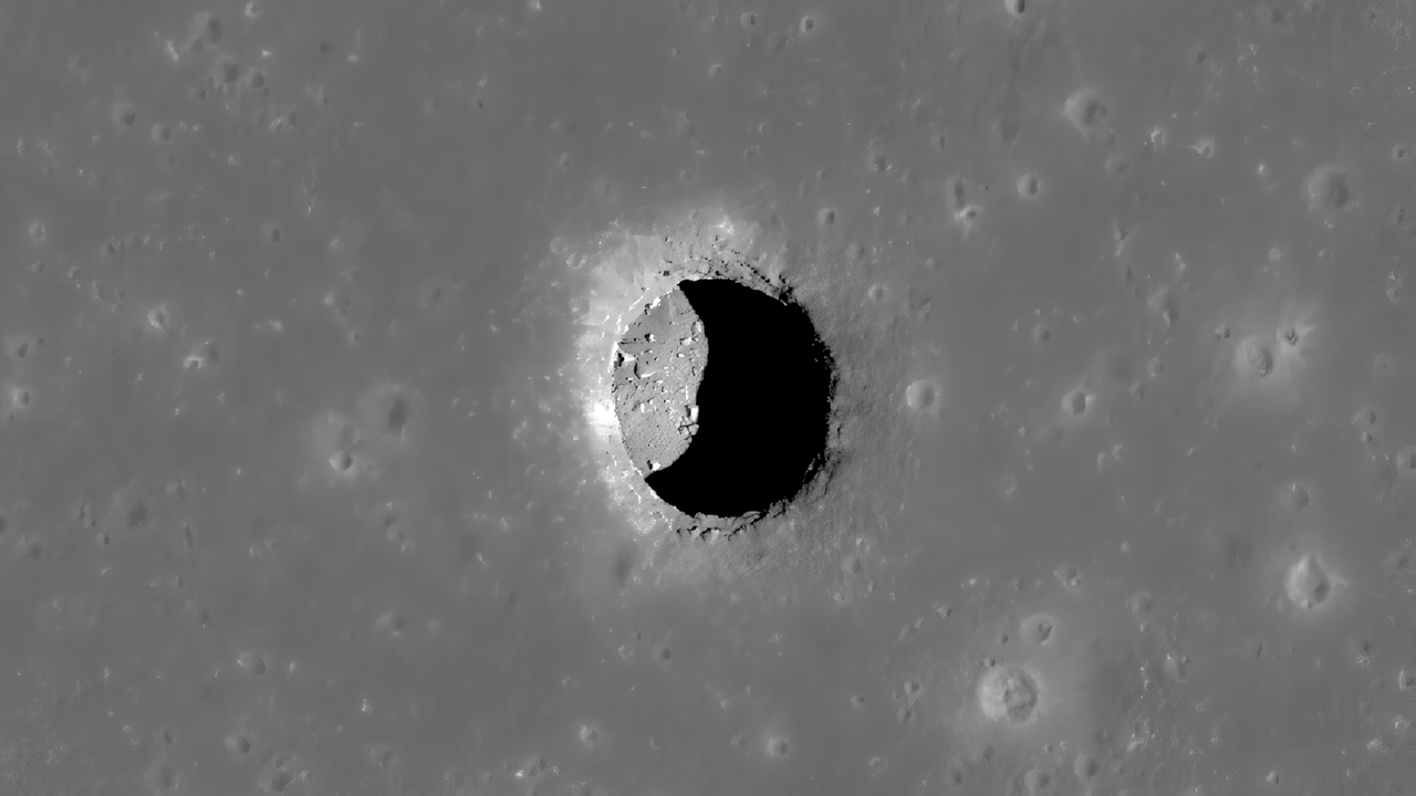 Radar images have revealed that there is a tunnel on the moon