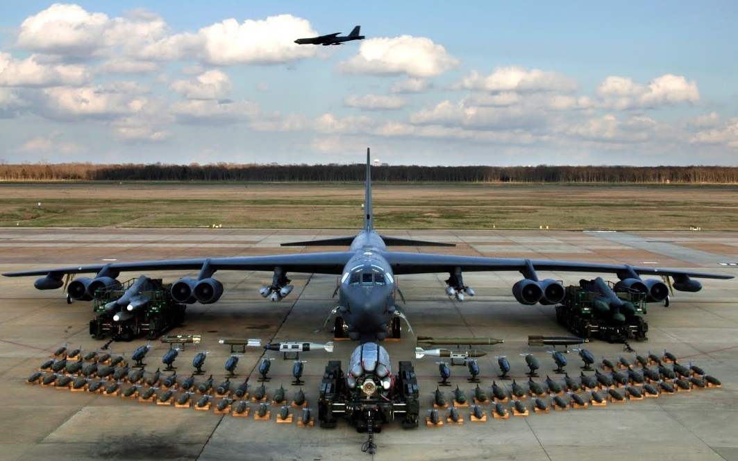 ВПС США відправили чотири ядерні бомбардувальники B-52H на острів Гуам