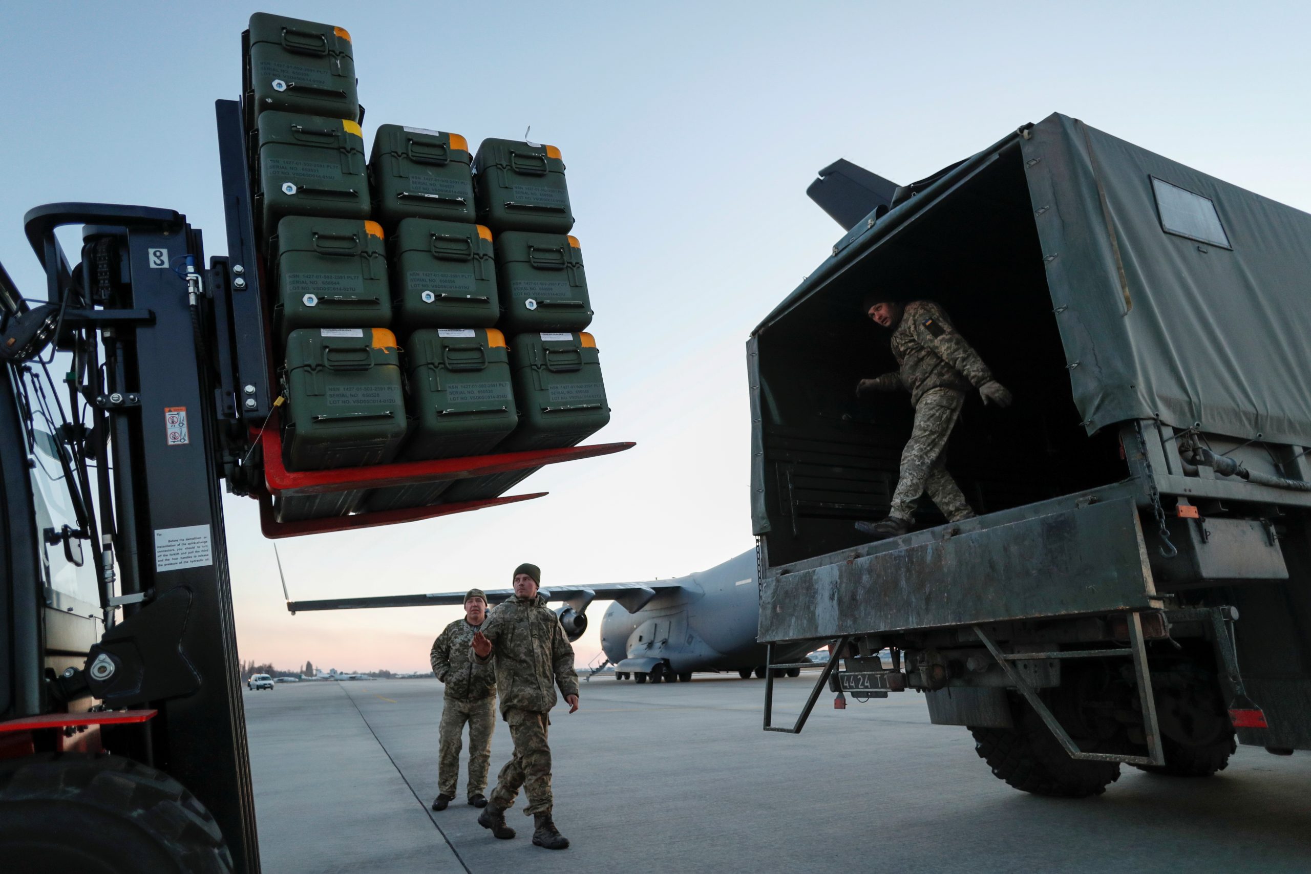 Joe Biden kündigt neues Militärhilfepaket in Höhe von 460.000.000 $ für die Ukraine an: Was es beinhaltet