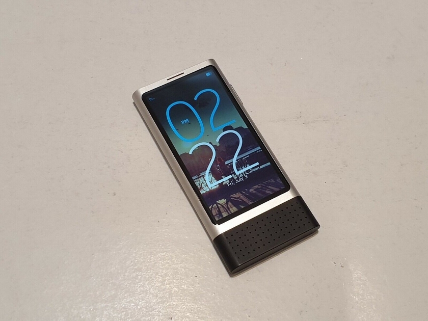 На eBay продают прототип неанонсированного смартфона Nokia с ОС Android: SoC Snapdragon 400 и 1 ГБ ОЗУ за $2000
