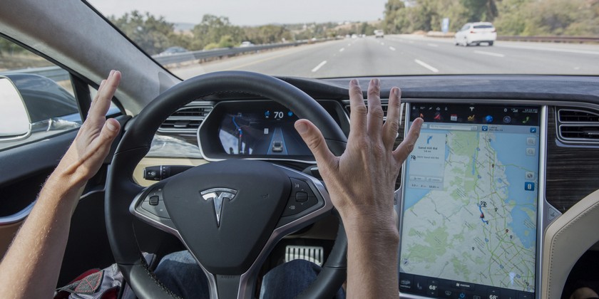 Германия запретила Tesla рекламировать «автопилот»