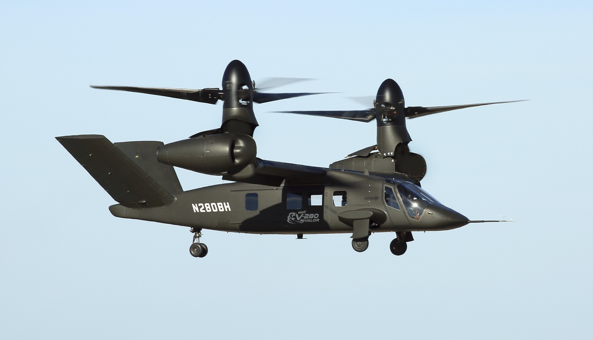 3 200 hélicoptères Black Hawk et Apache doivent être remplacés par des hélicoptères convertibles Bell V-280 Valor - Lockheed Martin et Boeing perdent un contrat potentiel de 70 milliards de dollars
