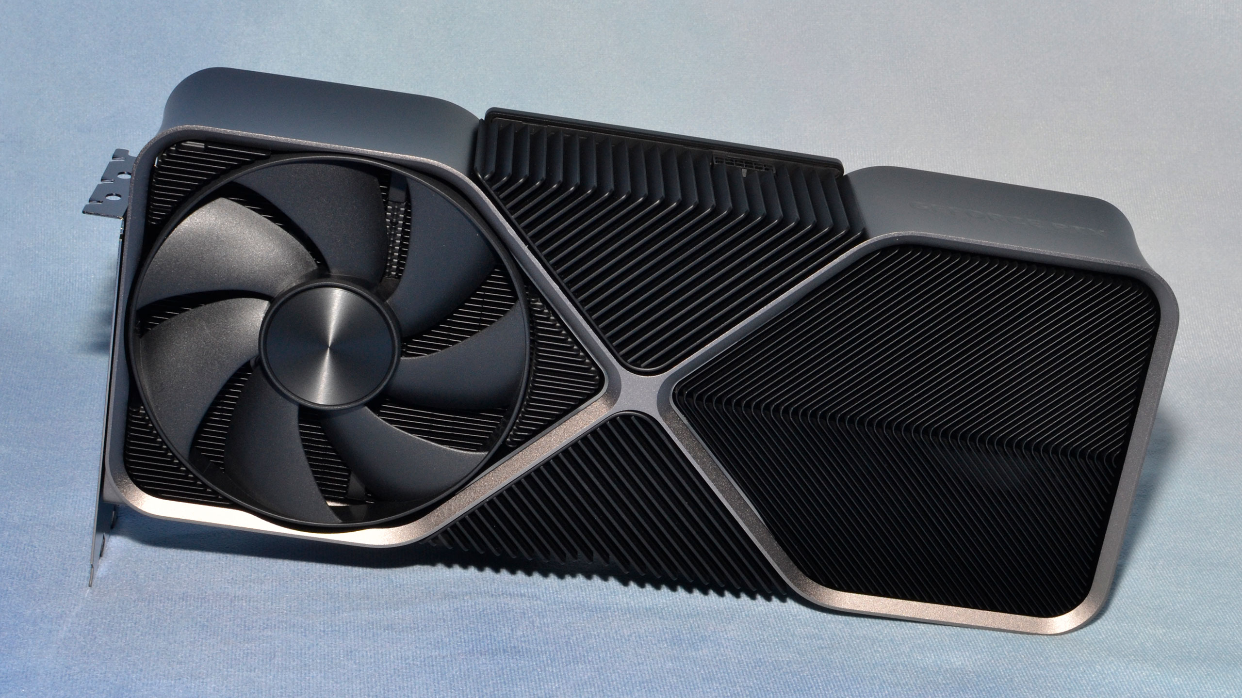 NVIDIA GeForce RTX 4080 набагато швидша й енергоефективніша за GeForce RTX 3080 - опубліковано перші огляди відеокарти вартістю $1199