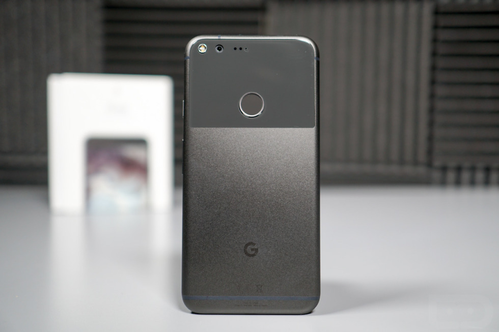 Google виплатить власникам бракованих Pixel та Pixel XL до $500