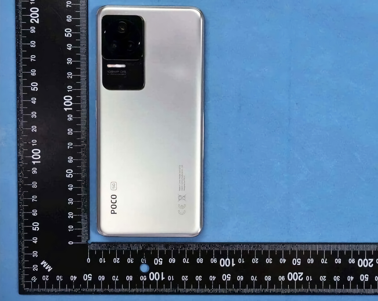 Так буде виглядати POCO F4 Pro: смартфон із чіпом MediaTek Dimensity 9000 та 2K OLED-екраном на 120 Гц