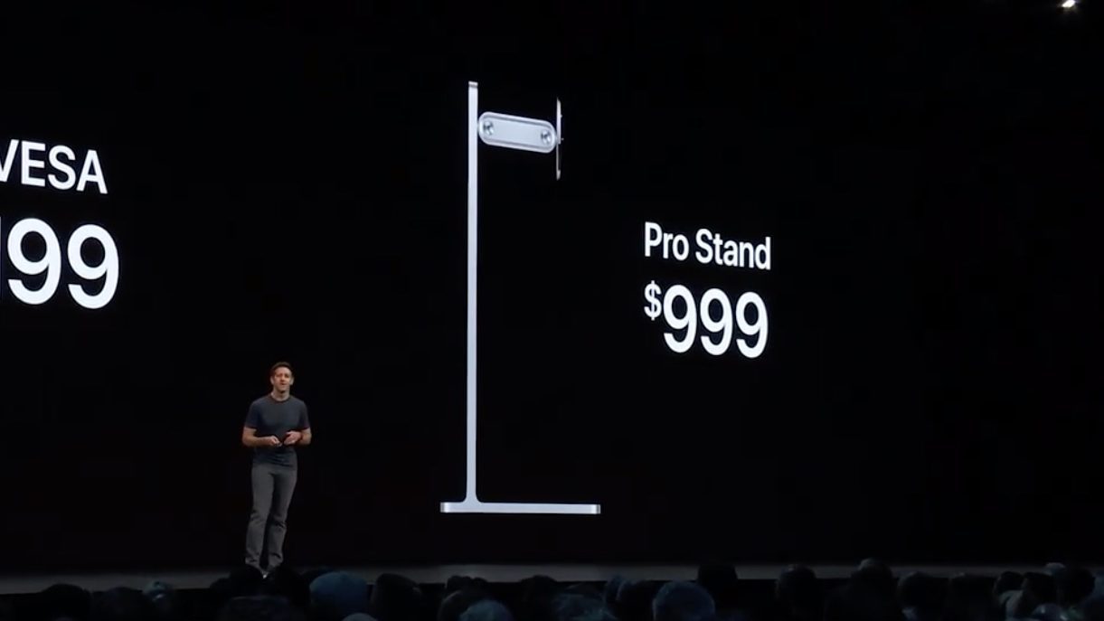 MSI висміяла підставку Apple ProStand за $1000 у рекламі свого 5К монітора