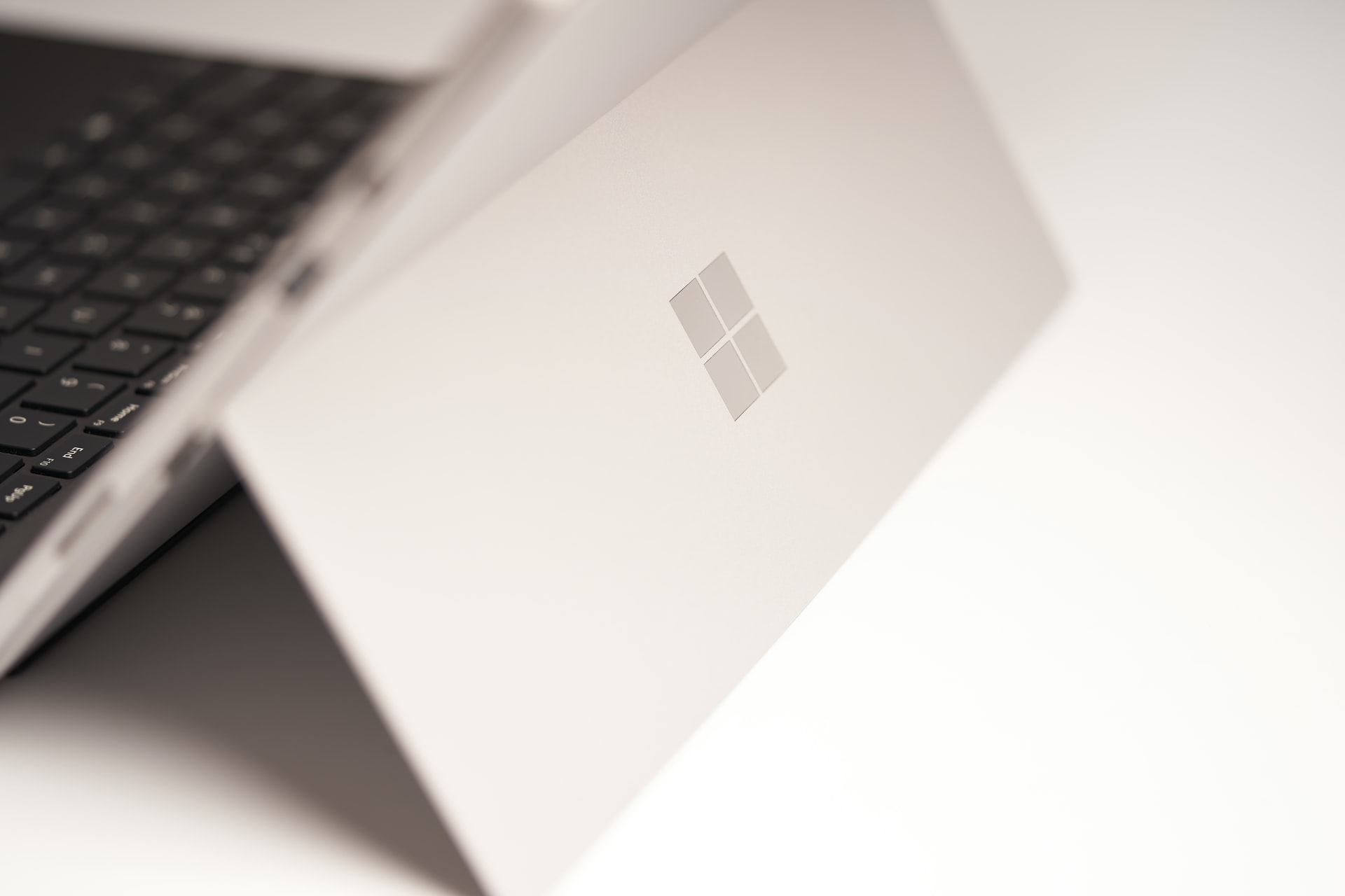 Microsoft Surface Pro 8 will get 120Hz display and Thunderbolt support