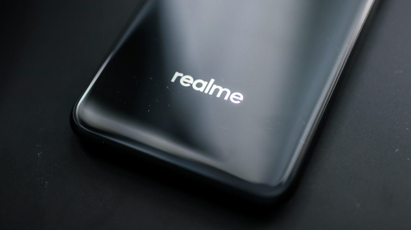 Realme показала дизайн нового смартфона Realme Q