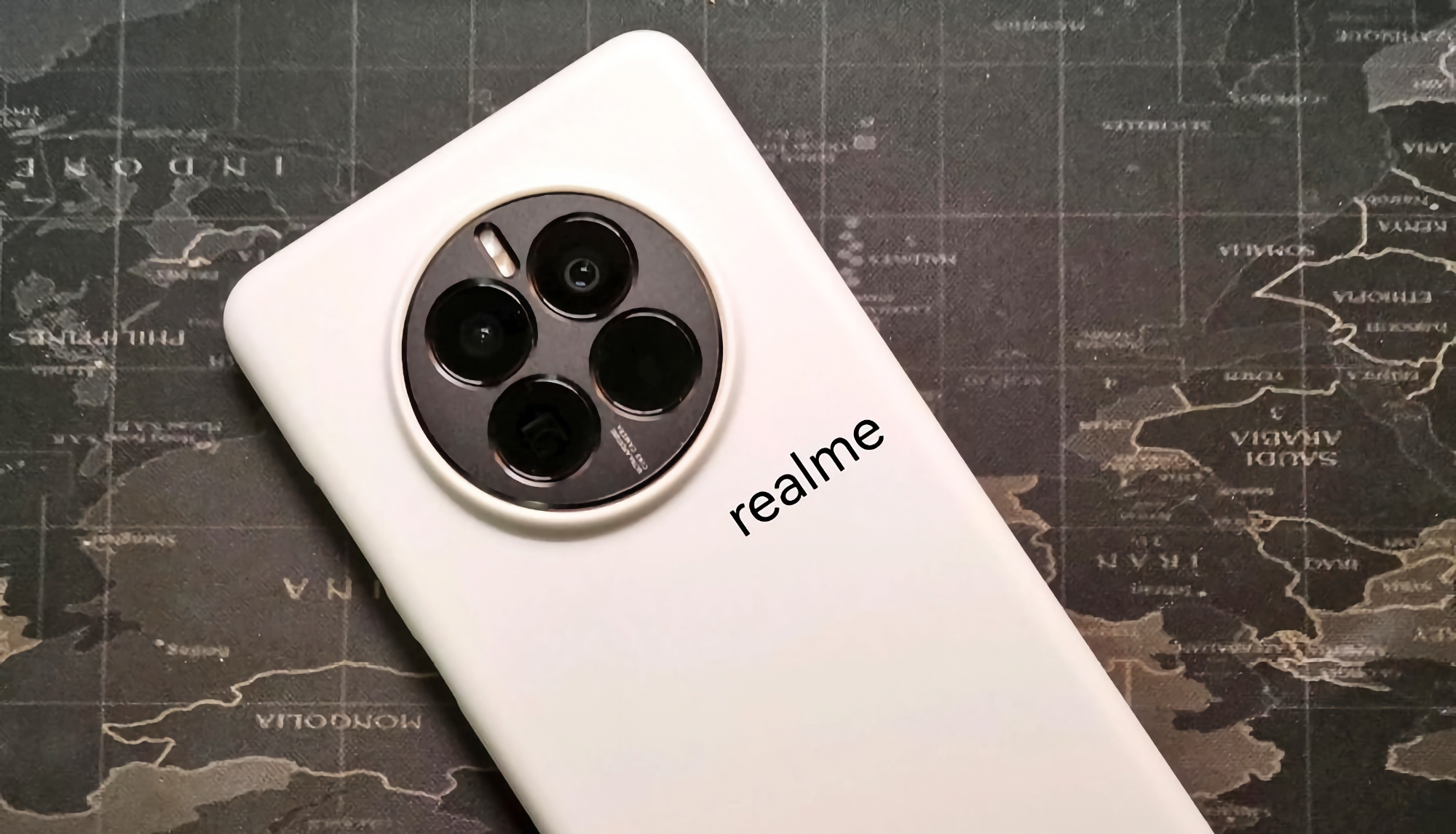 Офіційно: realme GT 5 Pro з OLED-дисплеєм на 120 Гц, чипом Snapdragon 8 Gen 3, камерою на 50 МП і зарядкою на 100 Вт представлять цього місяця
