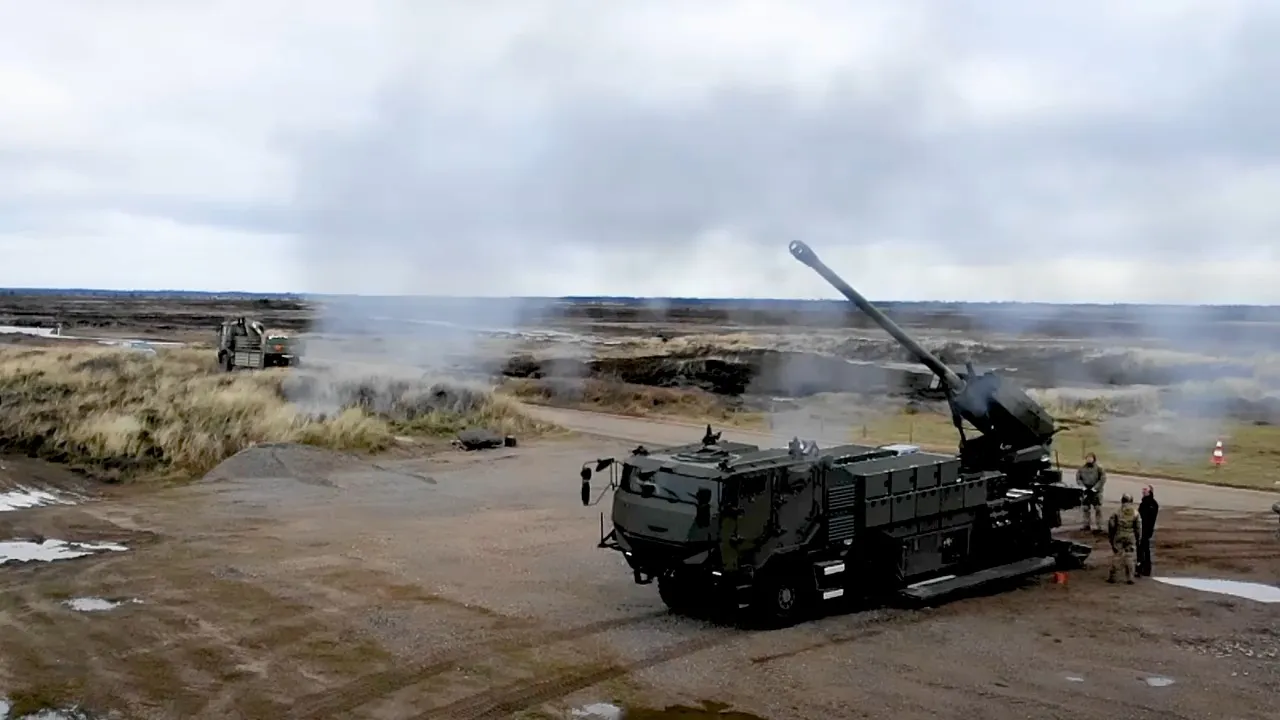Ukraine erhält erste Charge französischer Panzerhaubitzen CAESAR mit Eigenantrieb aus Dänemark
