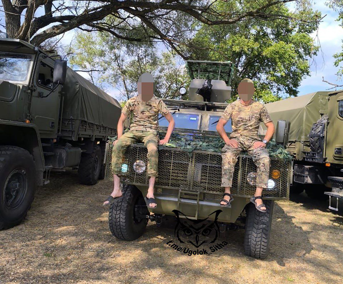 Die Russen setzen an der Front chinesische Panzerfahrzeuge ZFB-05 ein