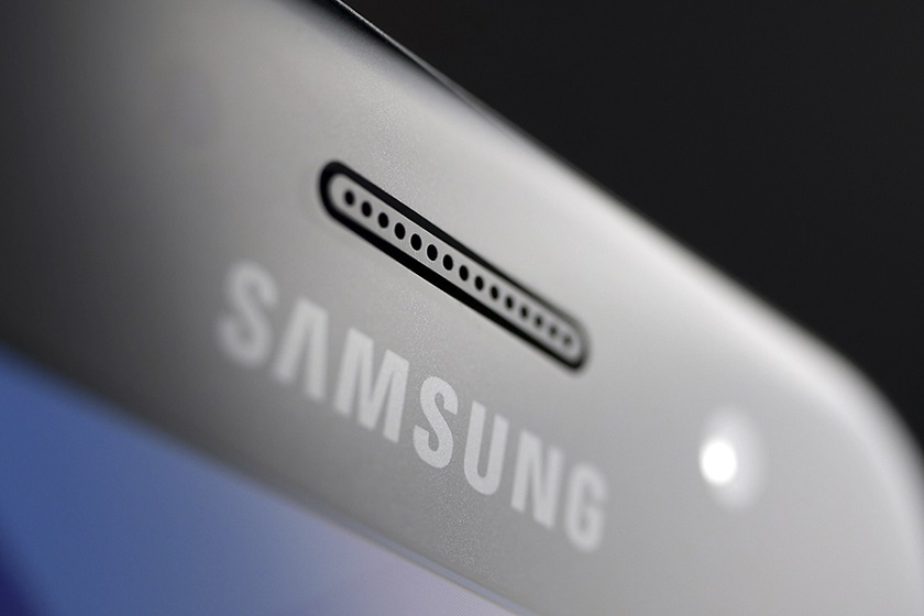  Смартфоны Samsung Galaxy A 2019 получат подэкранный сканер отпечатков пальцев и тройную камеру