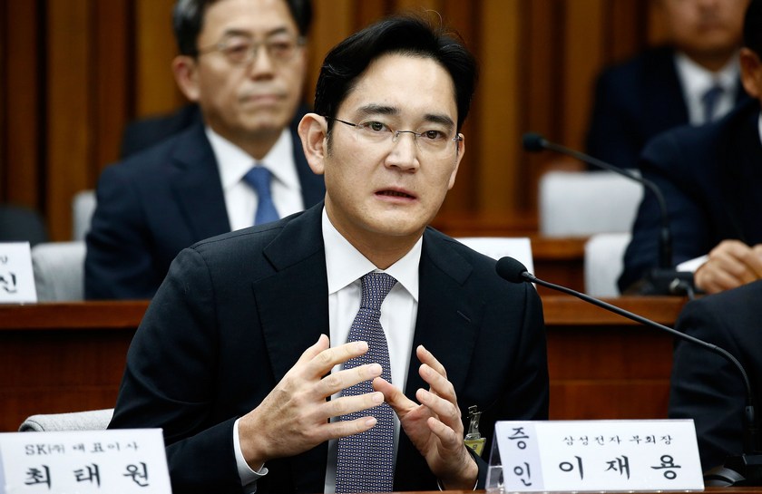 Власти Южной Кореи требуют ареста вице-президента Samsung