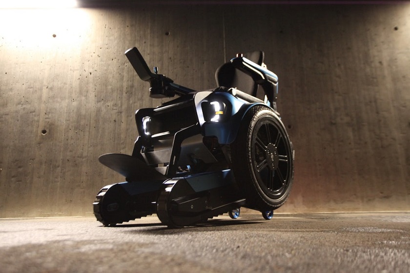 Scewo — инвалидная коляска-вездеход на гусеницах