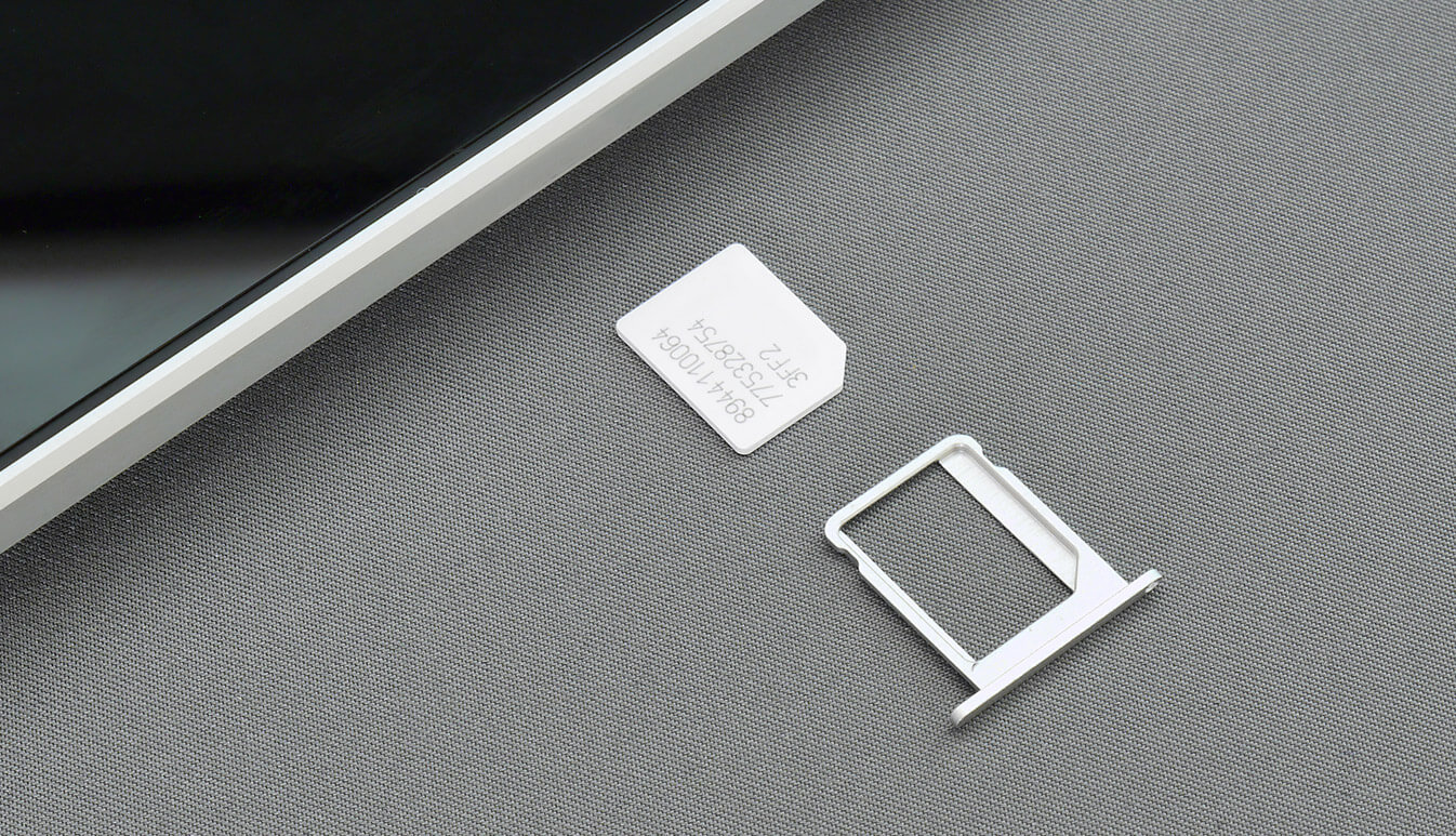 Rumor: el iPhone 15 Pro puede perder una ranura para tarjeta SIM física