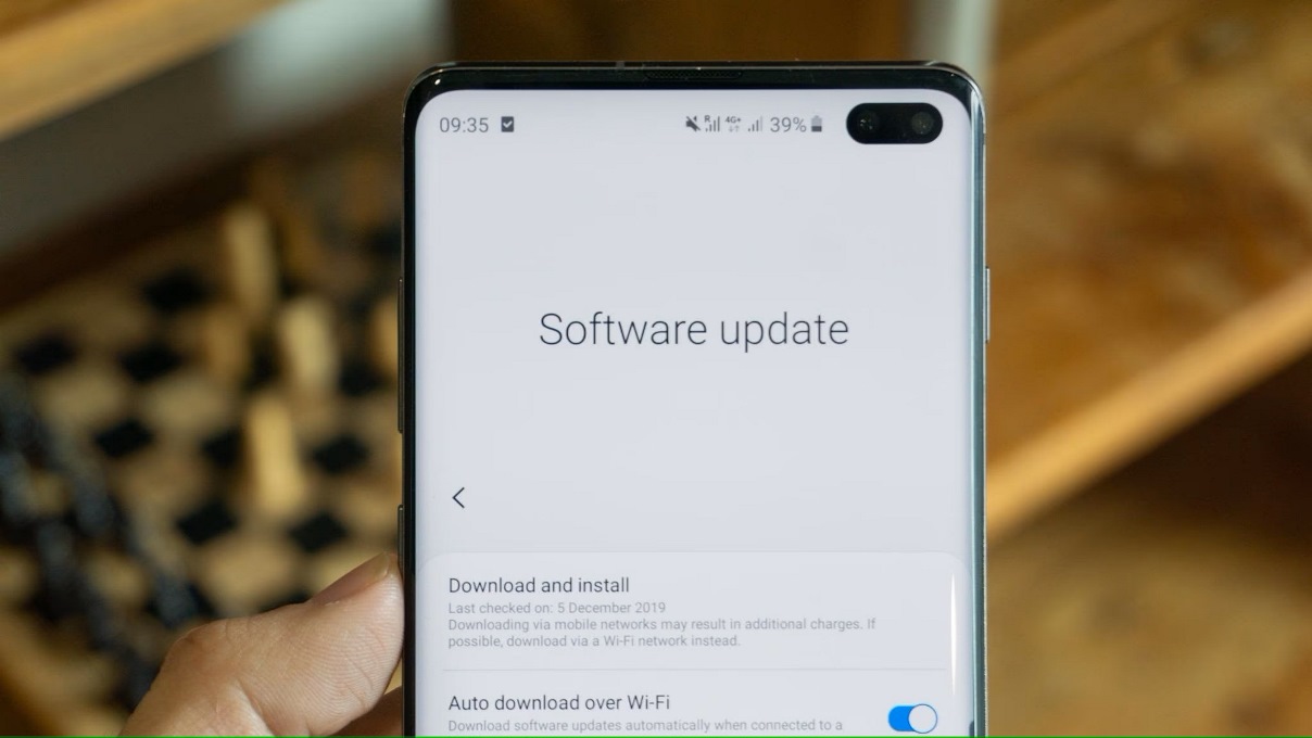 Because of Android's new policy, it will be harder for Samsung to avoid seamless updates to its smartphones