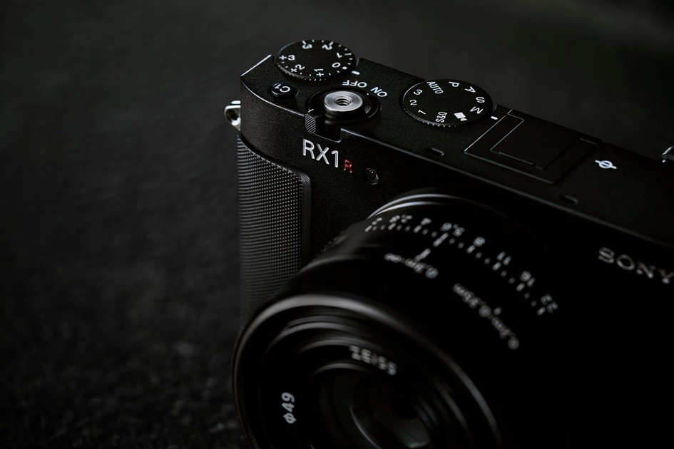 Предвосхищая: Что известно о новой Sony RX1R III?