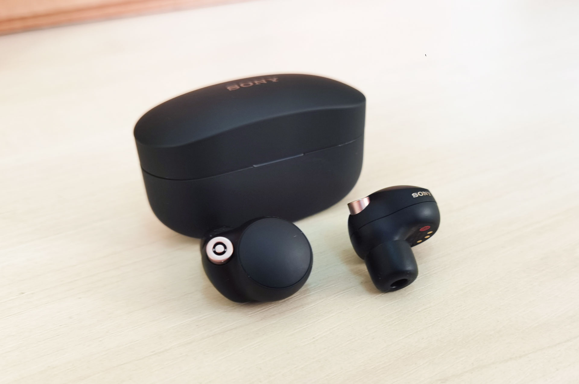 Sony WFXM4 Review: TWS Flagship Earbuds with Best Noise
