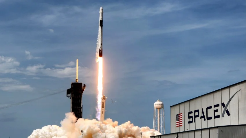 SpaceX può ora collegare gli smartphone direttamente ai satelliti internet Starlink