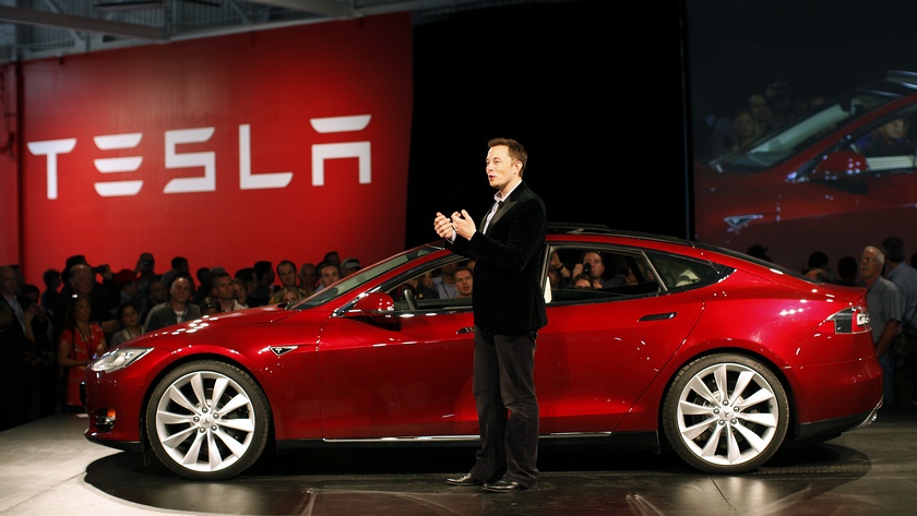 Догнать и перегнать: Tesla стала дороже Ford и GM