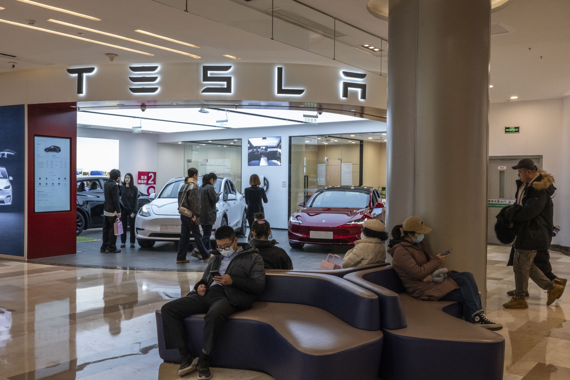 Tesla in Cina ha introdotto dei bonus per aumentare le vendite delle sue auto elettriche 