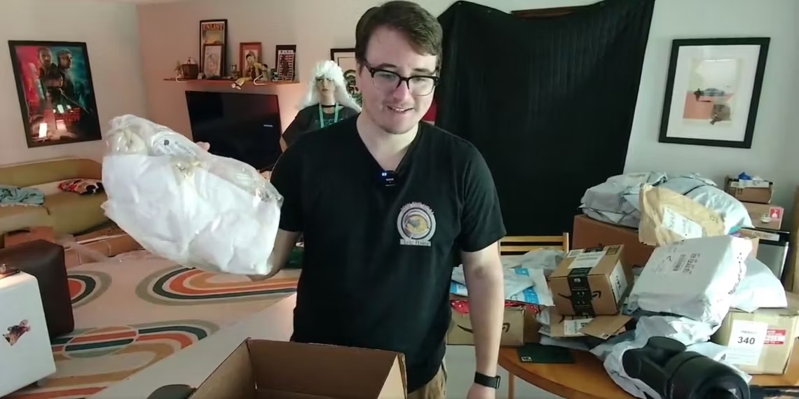 WTF: Twitch streamer General Sam was sent a packaged dead pig and a piece of uranium ore by 'fans'