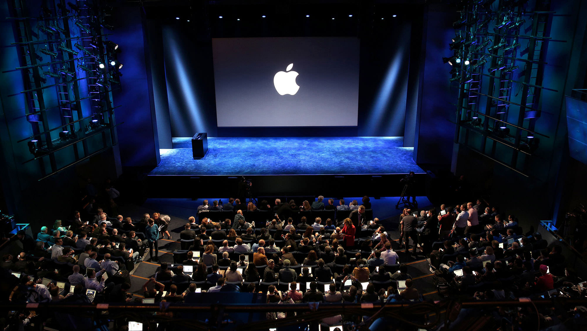 Apple довелося скасувати презентацію iPhone 9 та iPad Pro