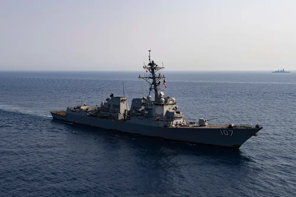 US warships 'stuck' in battle with Houthis in the Red Sea