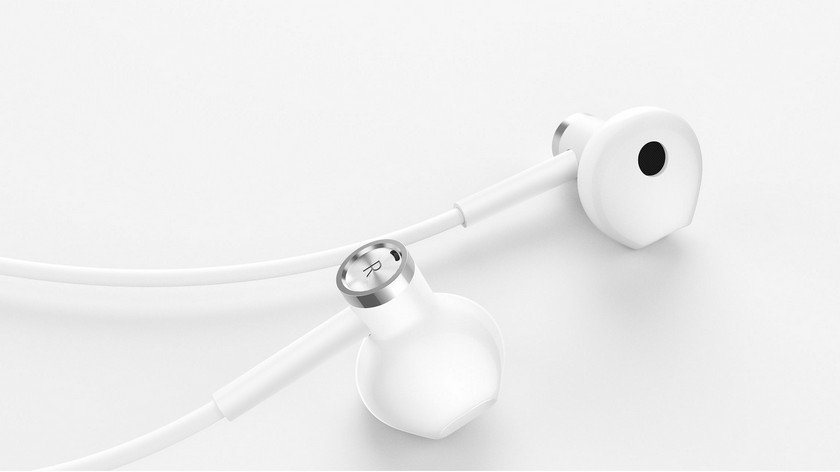 Xiaomi introduced the ear buds Mi Half In-Ear for $ 11