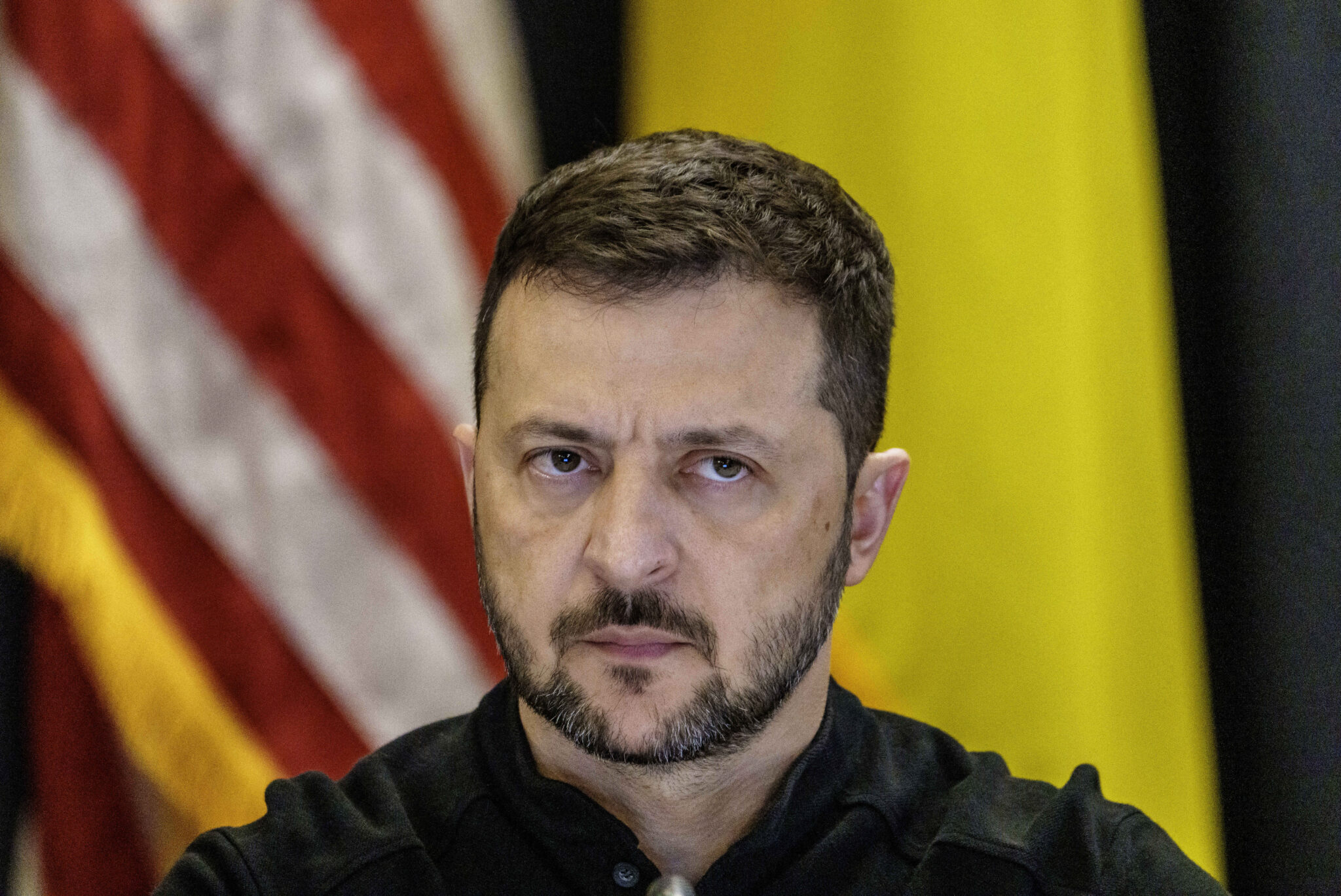 Zelensky sagt, dass westliche Hilfe "nicht einmal 4 von 14" ukrainischen Brigaden ausrüsten kann