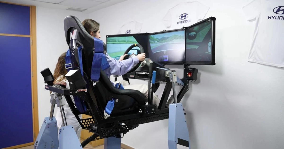 Immerse Yourself in the World of Cars: An Overview of the Advanced Driving Simulator