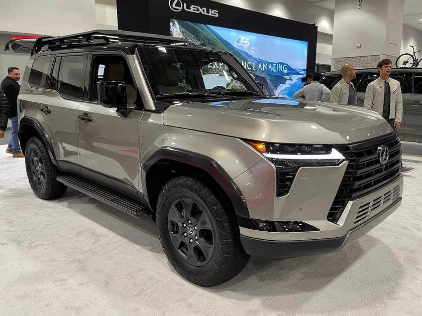 Новый Lexus GX на бездорожье
