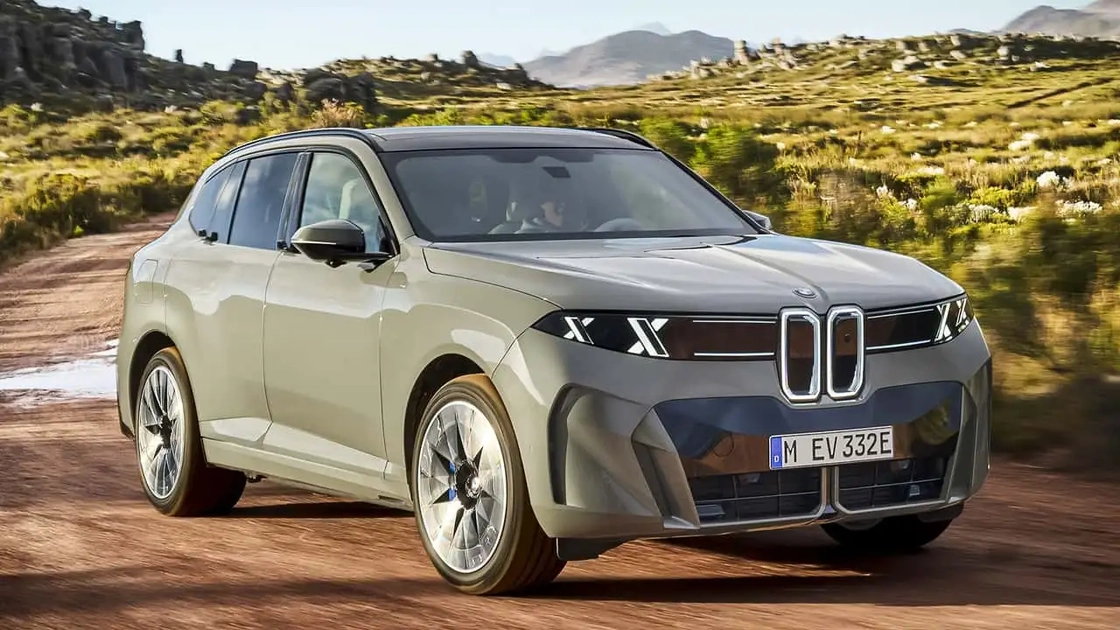 Новий електричний кросовер BMW iX5 2026