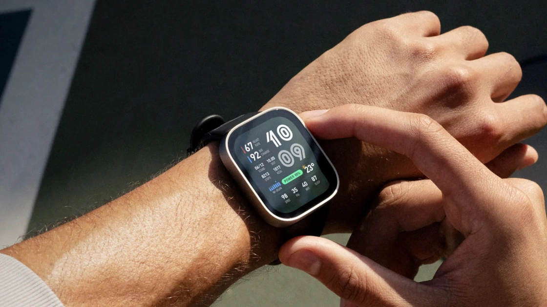 Record-brightness display on the Amazfit Bip Max. Image: Amazfit