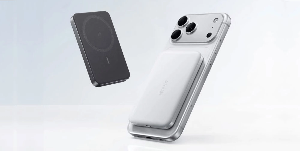 Магнітний павербанк Anker Air+ Ultra Slim на смартфоні